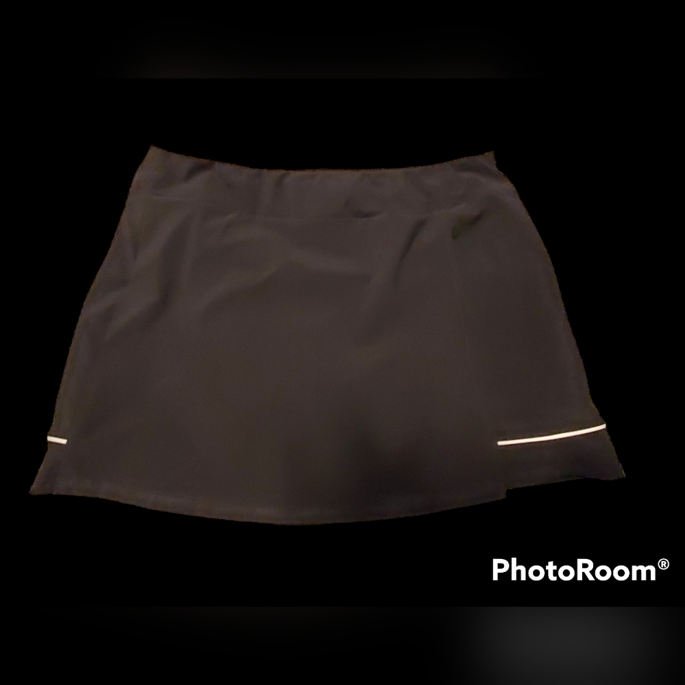 Oakley golf skirt
